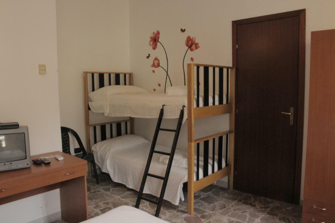 Albergo Il Terrazzino Вибо Валентия Марина Экстерьер фото