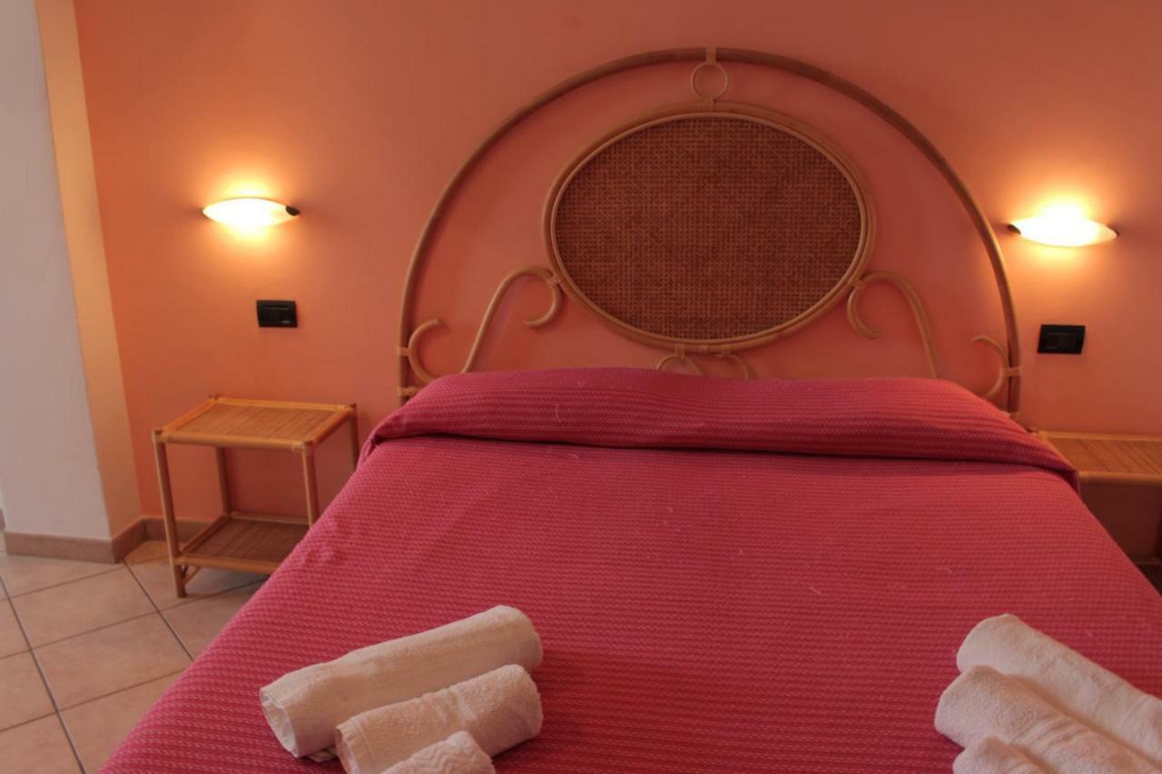 Albergo Il Terrazzino Вибо Валентия Марина Экстерьер фото